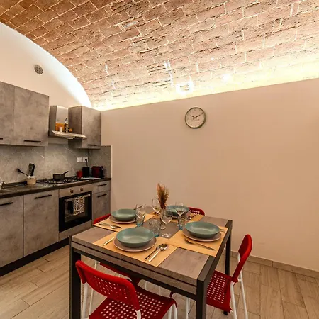 Apartment Casa R&r A Due Passi Dalla Torre *